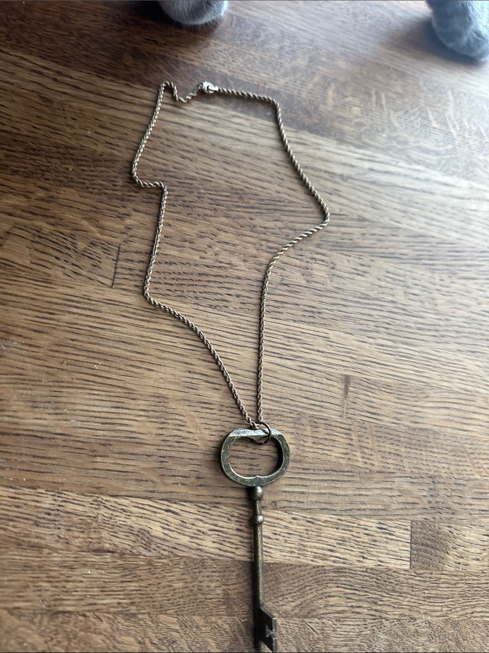 Antique Brass Key Pendant Necklace - Women Accessories